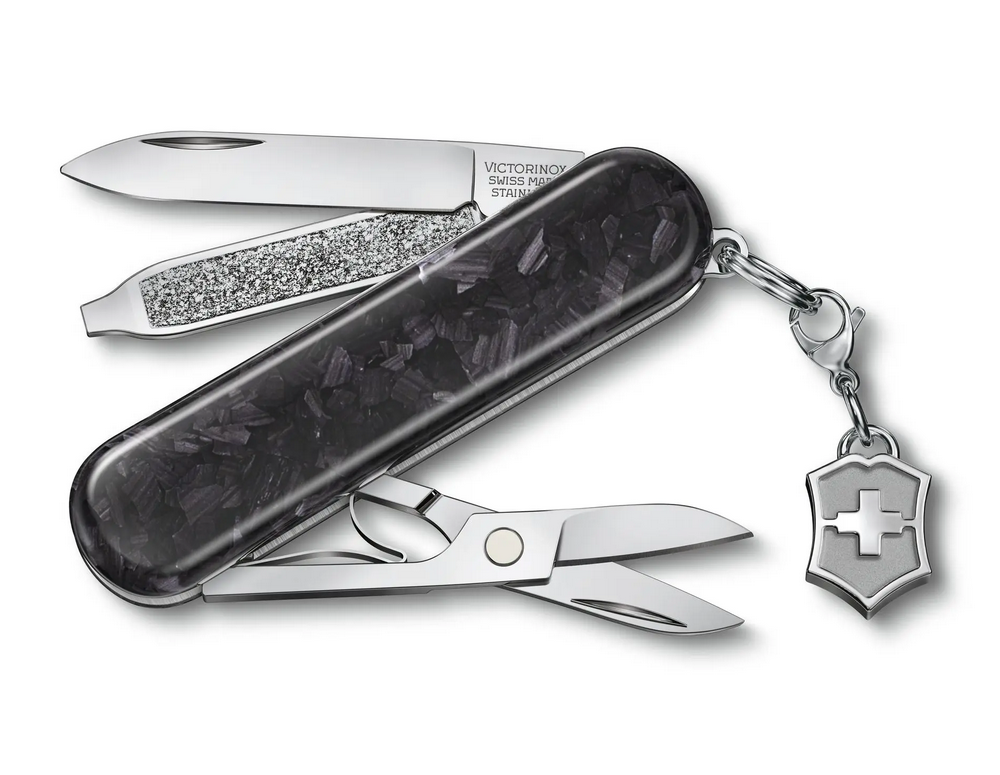 Navaja Victorinox Classic SD Brilliant Carbon fibra carbono 0.6221