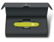 Navaja-Victorinox-Alox-EDICIÓN-LIMITADA-2023-Pioneer-amarillo